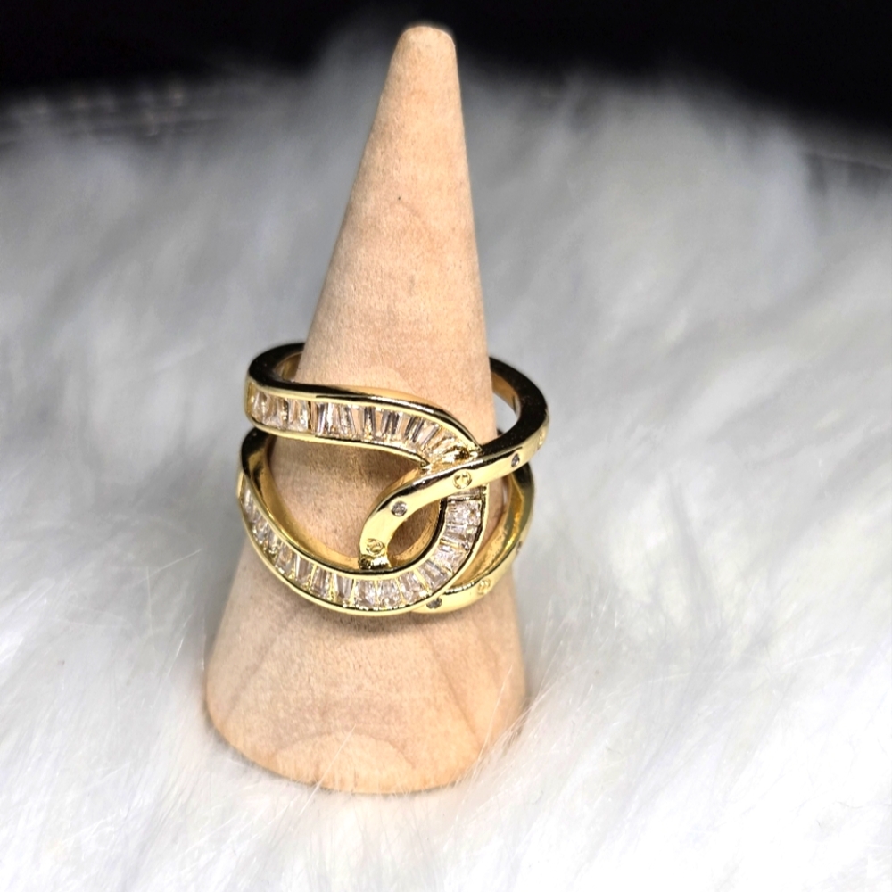 ♾️ gold infinity sparkly ring